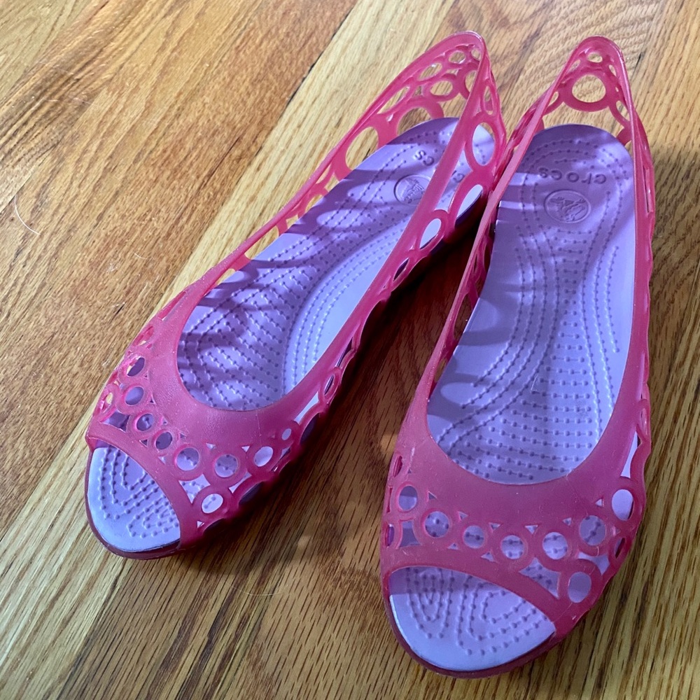 *SOLD* Crocs Falts in pink and violet